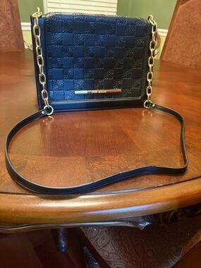 Women's Black  STEVE MADDEN-Chain-Accent Crossbody Bag